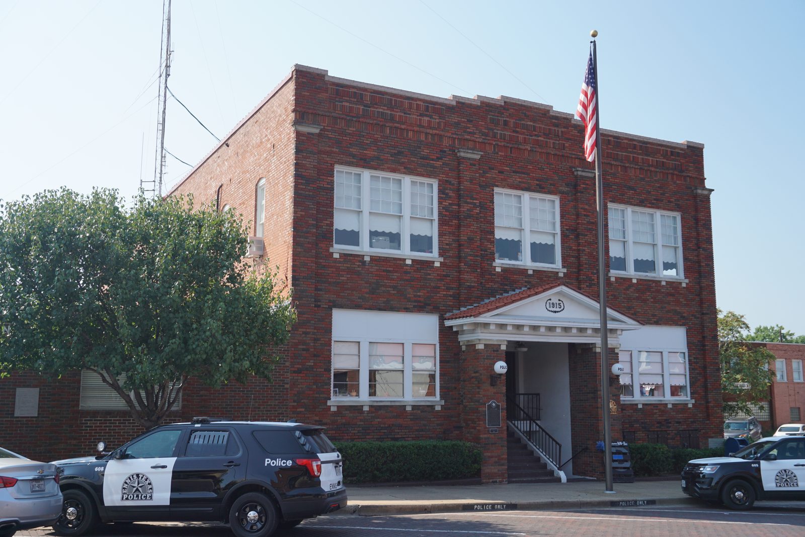 Ennis City Hall, Ennis, Texas